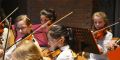 Geigenspielerinnen im Jugendorchester